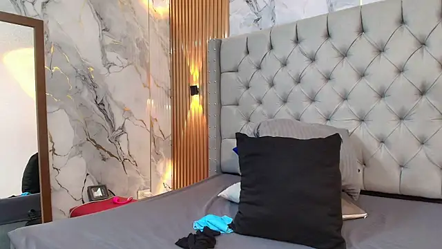 Scarlett diaz17 online show from 02.28.26