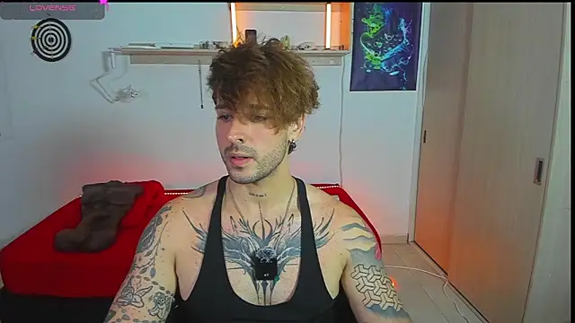 Snapshot of Ares_blue chatting on 07.27.26 Ares blue online show from 07.27.26