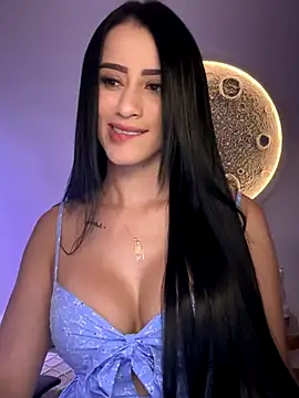 SarahhSmitth1 online show from 12.15.25