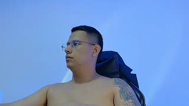 Snapshot of LiamVidal chatting on 07.29.26 LiamVidal online show from 07.29.26