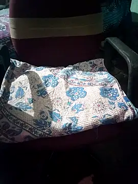 Ralisha Rani online show from 10.27.25