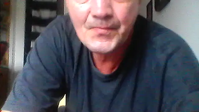 Snapshot of Bigpenis6y chatting on 09.22.25 Bigpenis6y online show from 09.22.25