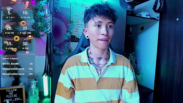 juniior 2311  online show from 03.15.25