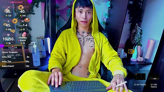 juniior 2311  online show from 03.20.25