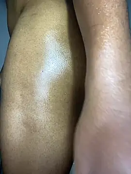 Snapshot of incognitobdy chatting on 02.21.25 incognitobdy online show from 02.21.25