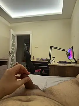 31cektirenbatuu online show from 04.18.26