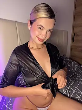 Snapshot of Odett_ chatting on 11.06.25 Odett online show from 11.06.25