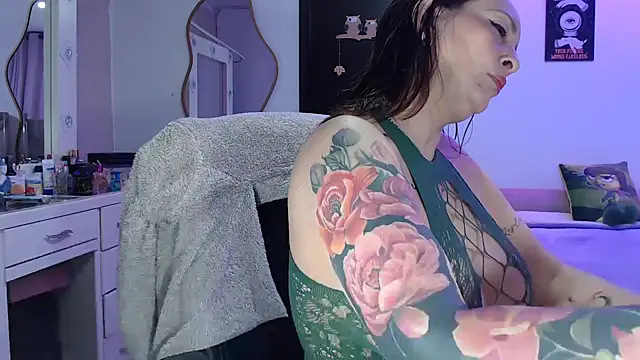 yulieth anamar online show from 02.21.26