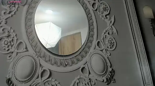 Snapshot of joselyn_sexy_ chatting on 02.19.25 joselyn sexy online show from 02.19.25