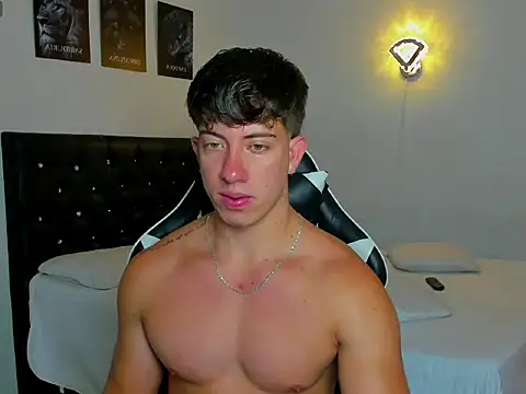 Snapshot of sean_brownx chatting on 11.08.25 sean brownx online show from 11.08.25