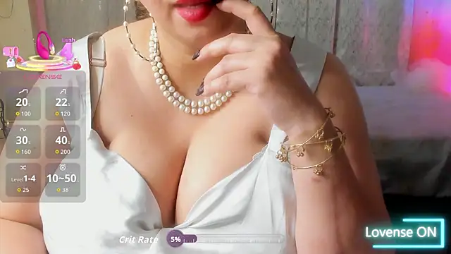 Gulabi Queen online show from 05.17.26