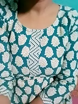 Arohi is Live online show from 01.04.25