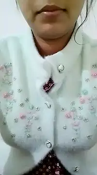 Arohi is Live online show from 01.22.25