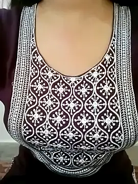 Arohi is Live online show from 02.02.25