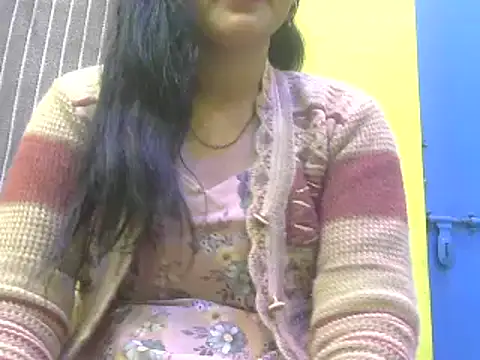 Snapshot of CUTYHINA_001 chatting on 12.02.24 CUTYHINA 001 online show from 12.02.24