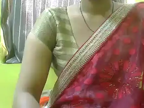 Snapshot of CUTYHINA_001 chatting on 12.09.24 CUTYHINA 001 online show from 12.09.24