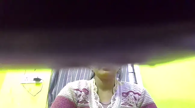 Snapshot of CUTYHINA_001 chatting on 12.09.24 CUTYHINA 001 online show from 12.09.24