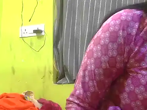 Snapshot of CUTYHINA_001 chatting on 12.11.24 CUTYHINA 001 online show from 12.11.24