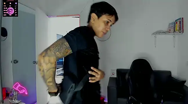 ZhoeStrong online show from 01.08.25