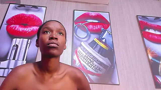 Snapshot of ebony_march chatting on 02.25.25 ebony march online show from 02.25.25