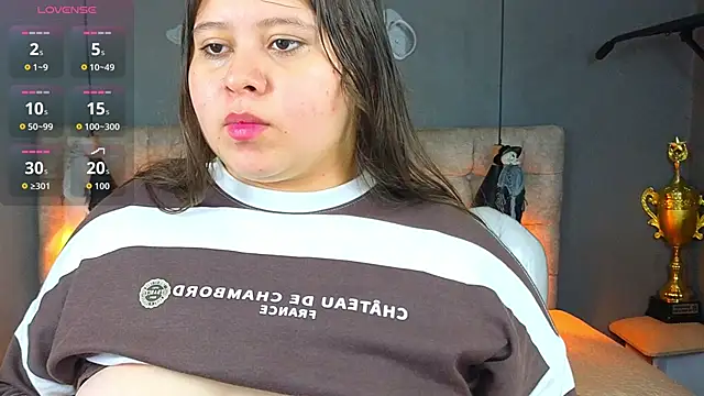 Laia and Aloby online show from 10.15.25