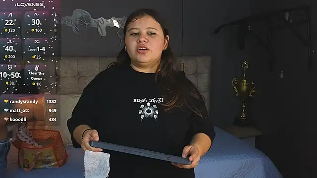 Laia and Aloby online show from 11.01.25