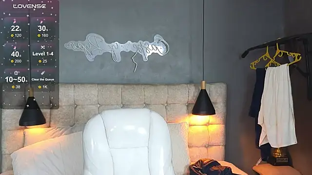 Laia and Aloby online show from 11.19.25