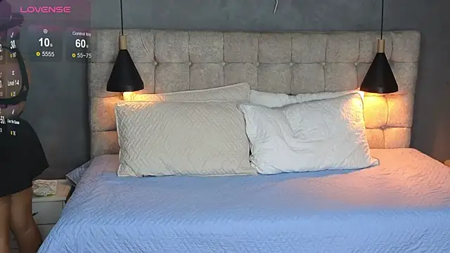 Laia and Aloby online show from 12.01.25