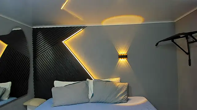 Laia and Aloby online show from 03.31.26