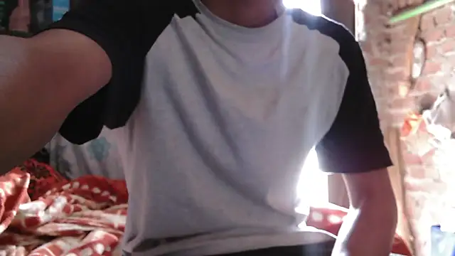 Snapshot of Dreamdaze2025 chatting on 03.03.26 Dreamdaze2025 online show from 03.03.26