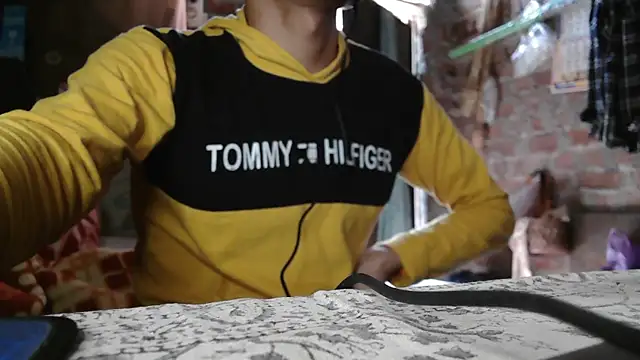 Snapshot of Dreamdaze2025 chatting on 04.09.26 Dreamdaze2025 online show from 04.09.26