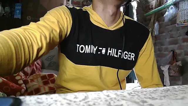 Snapshot of Dreamdaze2025 chatting on 04.09.26 Dreamdaze2025 online show from 04.09.26