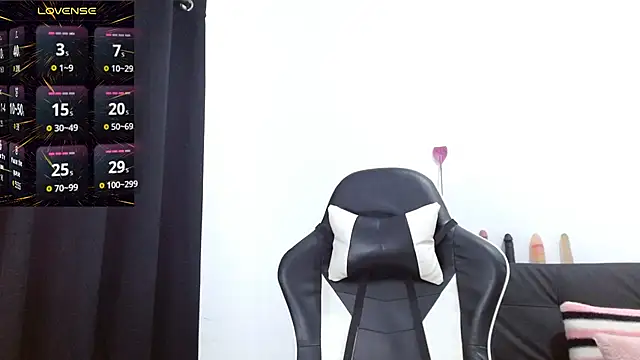 Kiara-Rider online show from 09.28.25