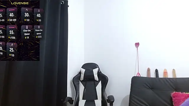 Kiara-Rider online show from 10.28.25