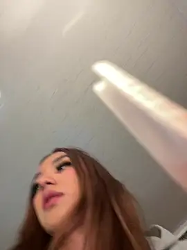 Nikol Rang   online show from 02.23.25