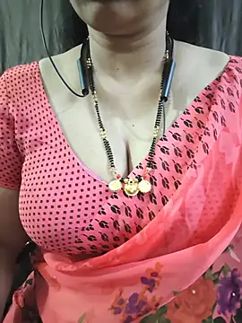 Snapshot of bhuvana555 chatting on 06.30.26 bhuvana555 online show from 06.30.26