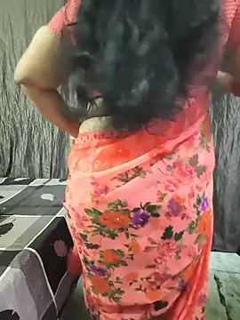 Snapshot of bhuvana555 chatting on 07.01.26 bhuvana555 online show from 07.01.26