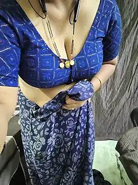 Snapshot of bhuvana555 chatting on 07.22.26 bhuvana555 online show from 07.22.26