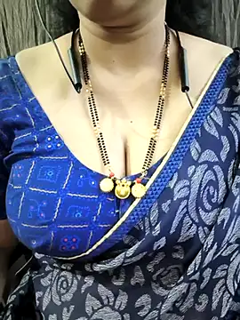 Snapshot of bhuvana555 chatting on 08.03.26 bhuvana555 online show from 08.03.26
