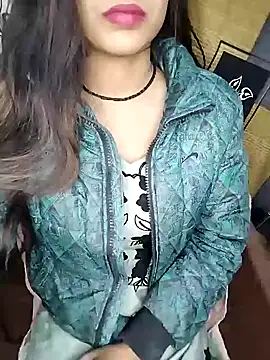 Sreya213 online show from 12.04.24