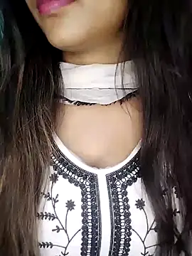 Sreya213 online show from 01.17.25