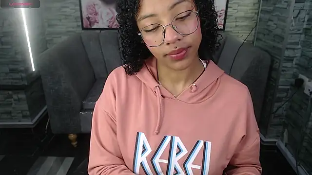 Violeth b online show from 10.06.25