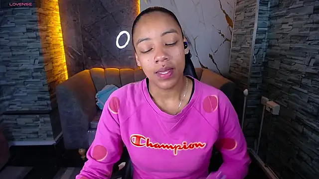 Violeth b online show from 10.11.25