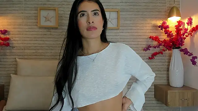 Snapshot of IssabellaLopez chatting on 10.04.25 IssabellaLopez online show from 10.04.25