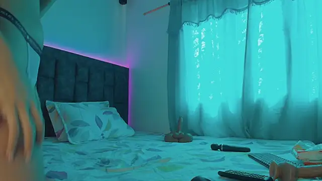 IssabellaLopez online show from 11.21.25