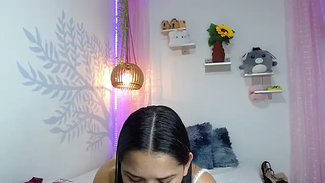 Alison Wiley online show from 10.09.25