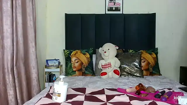 Snapshot of quenliyasa chatting on 04.26.26 quenliyasa online show from 04.26.26