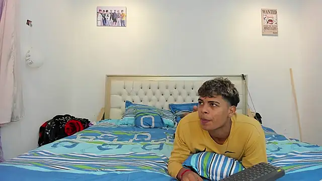 Snapshot of dafnezahiraa_ chatting on 01.15.25 dafnezahiraa online show from 01.15.25