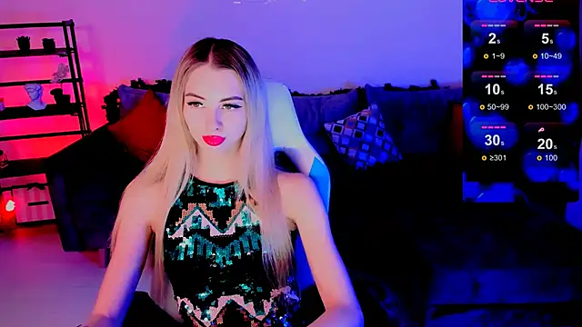 Snapshot of Emilia_Klar chatting on 01.13.25 Emilia Klar online show from 01.13.25