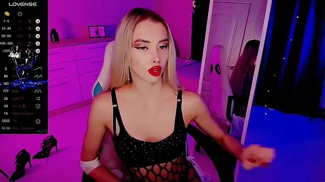 Emilia Klar online show from 11.08.25